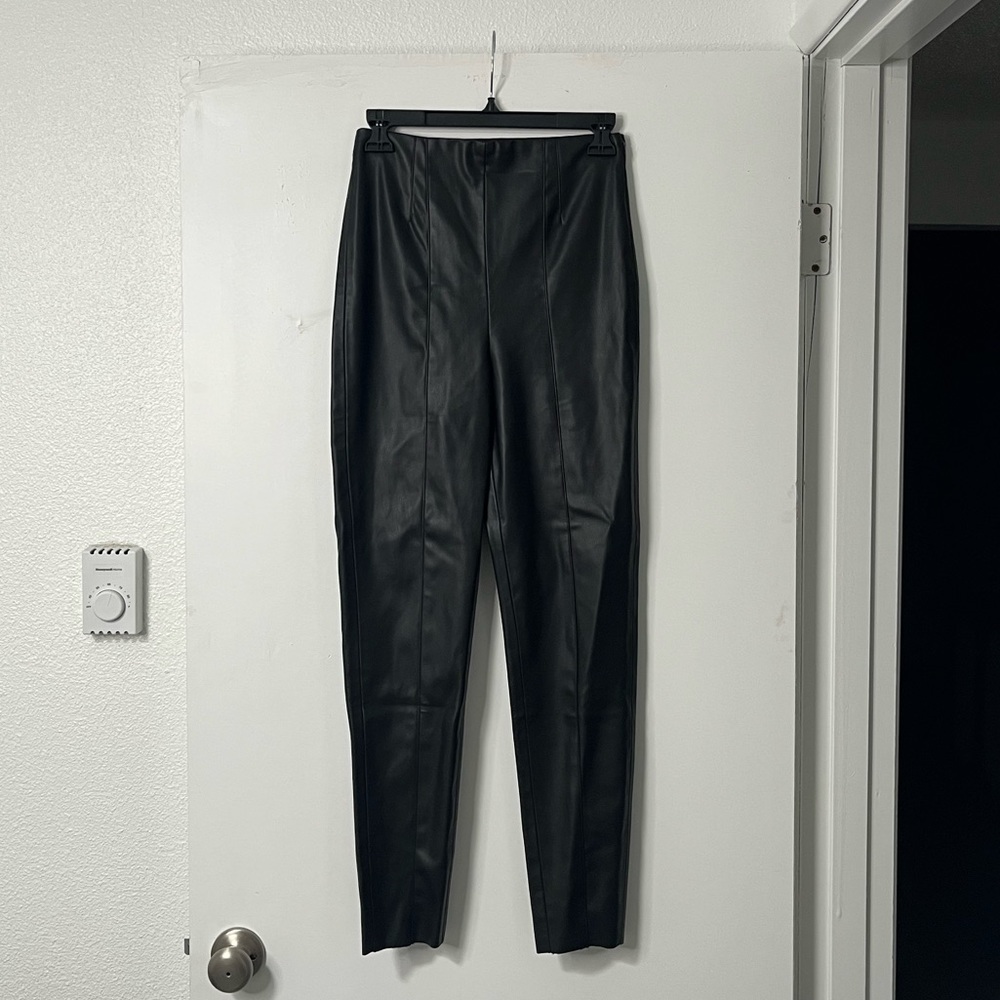 Zara Faux leather high waisted skinny pants | size small